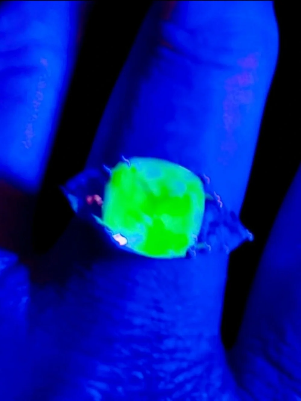 Vintage 80’s Avon Sterling Silver Uranium Green Spinel & Pink CZ Ring Sz8, 3.9g